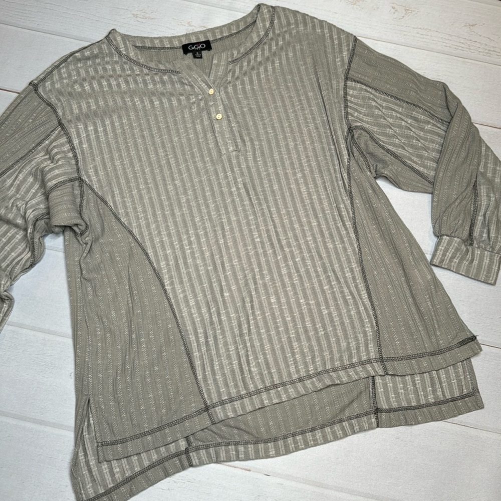GiGio Oversized Lightweight Grey Knit Tunic - Size Small - Picture 3 of 4